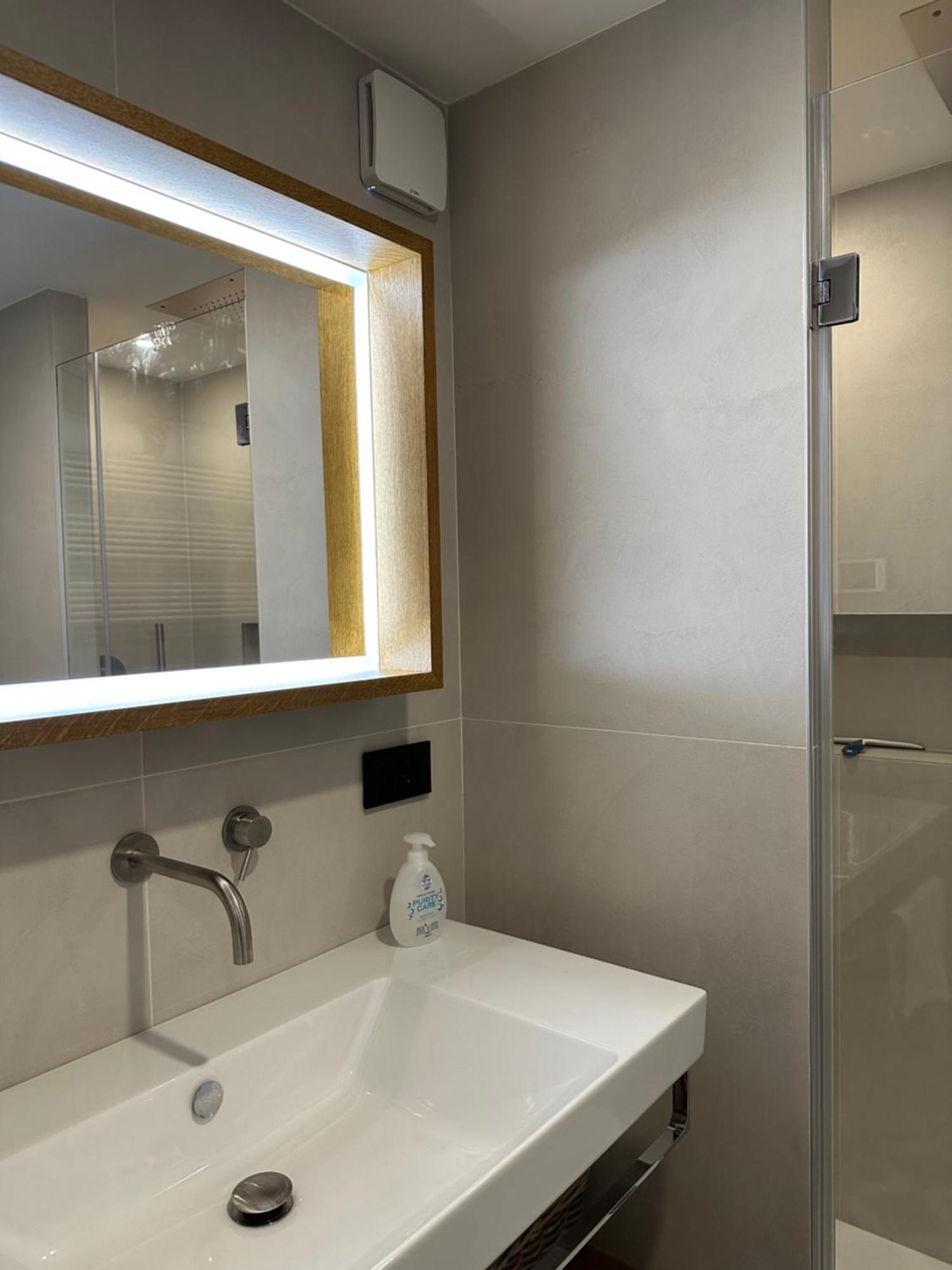 Apartamento Legacy Of Milan, A Stylish Mini Loft Exterior foto